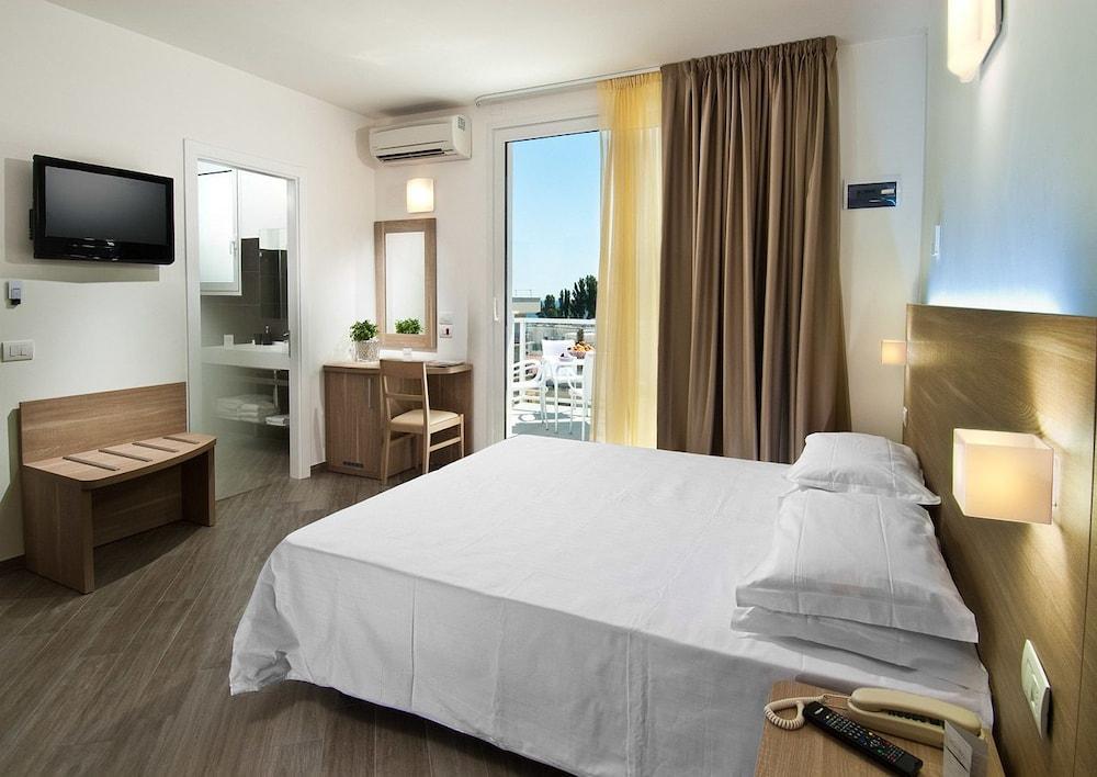 Atlantic & Hotel 3*